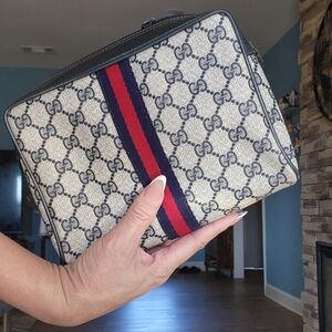 Authentic Gucci Beige and Navy Toiletry Bag